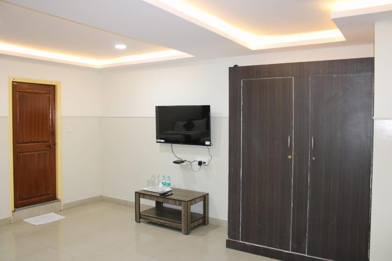 Maldives Inn Bangalore Exteriör bild